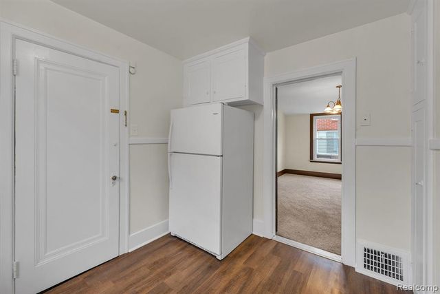 7258 Theisen Street, Dearborn, MI 48126