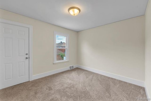 7258 Theisen Street, Dearborn, MI 48126
