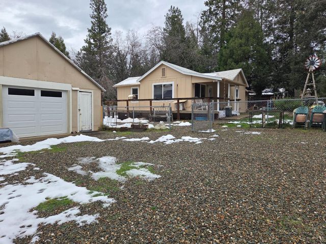 616 Ridge Rd, Mokelumne Hill, CA 95245