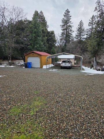 616 Ridge Rd, Mokelumne Hill, CA 95245