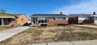 23125 Socia Street, St Clair Shores, MI 48082