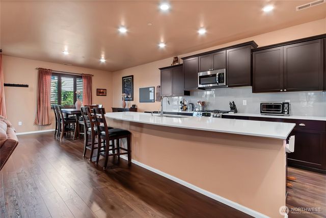 1504 29th Street NW, Puyallup, WA 98371