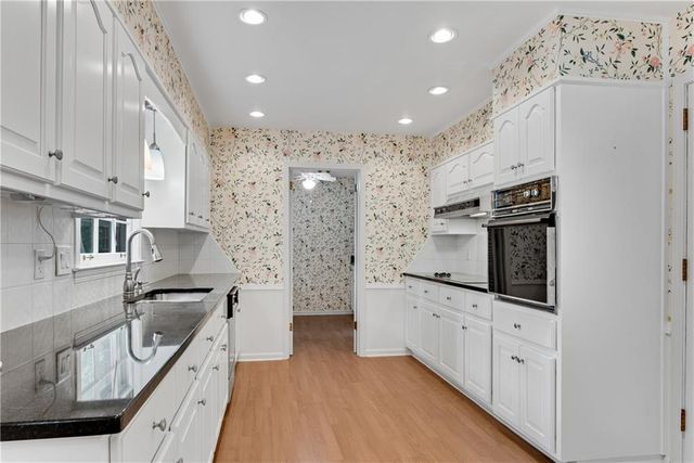 4589 Holliston Road, Dunwoody, GA 30360