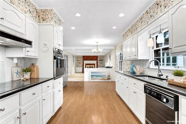 4589 Holliston Road, Dunwoody, GA 30360