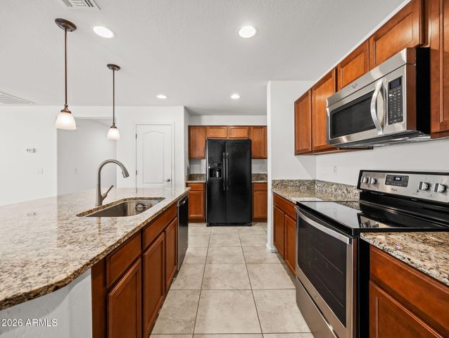 15772 W SHAW BUTTE Drive, Surprise, AZ 85379