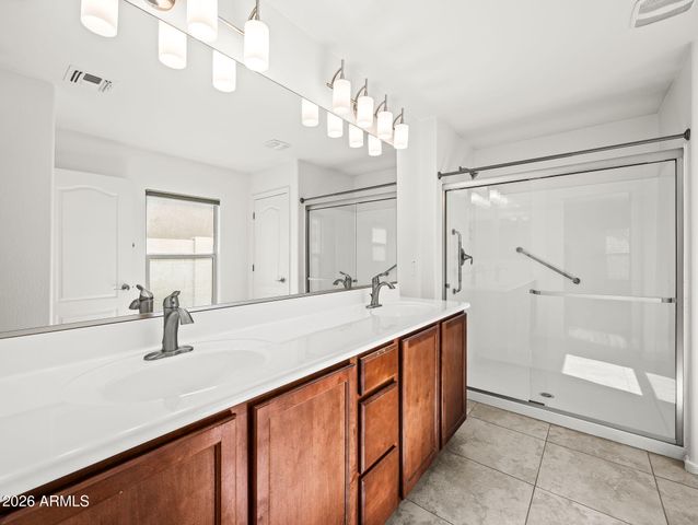 15772 W SHAW BUTTE Drive, Surprise, AZ 85379