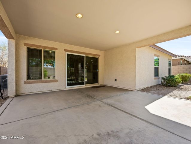 15772 W SHAW BUTTE Drive, Surprise, AZ 85379