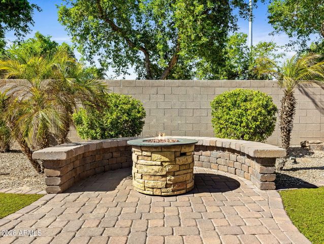 15772 W SHAW BUTTE Drive, Surprise, AZ 85379