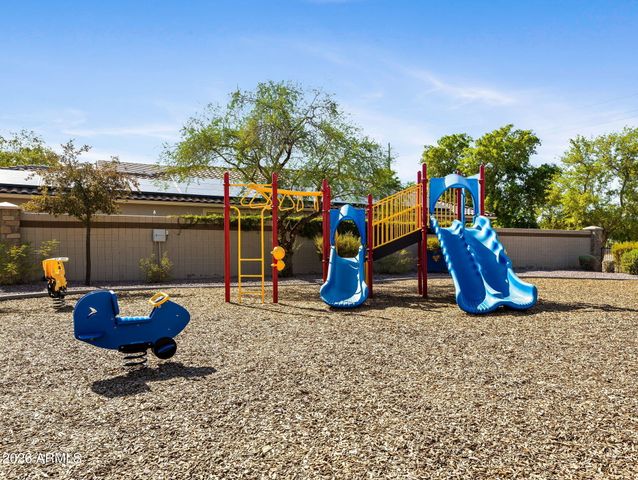 15772 W SHAW BUTTE Drive, Surprise, AZ 85379
