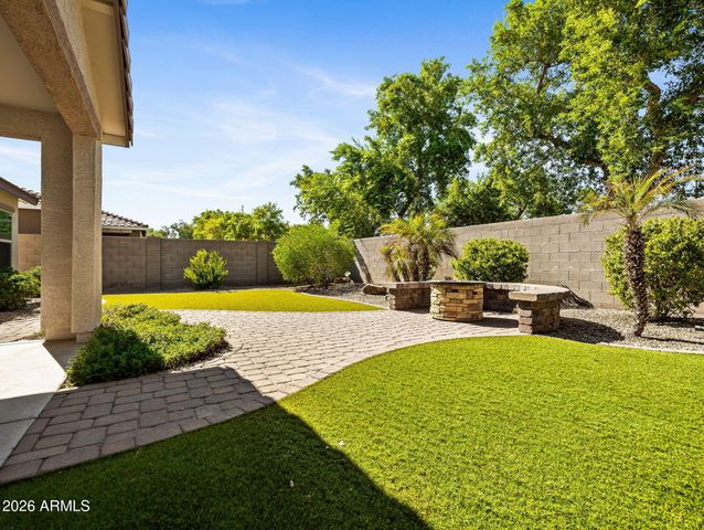 15772 W SHAW BUTTE Drive, Surprise, AZ 85379