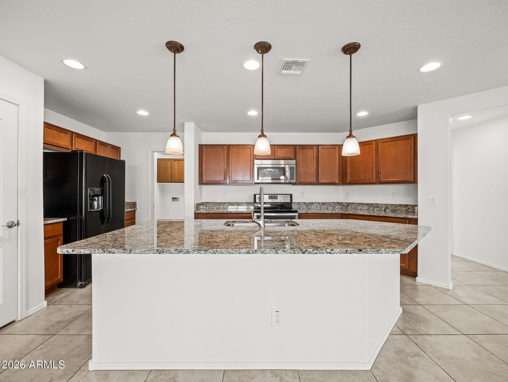 15772 W SHAW BUTTE Drive, Surprise, AZ 85379 — photo 2