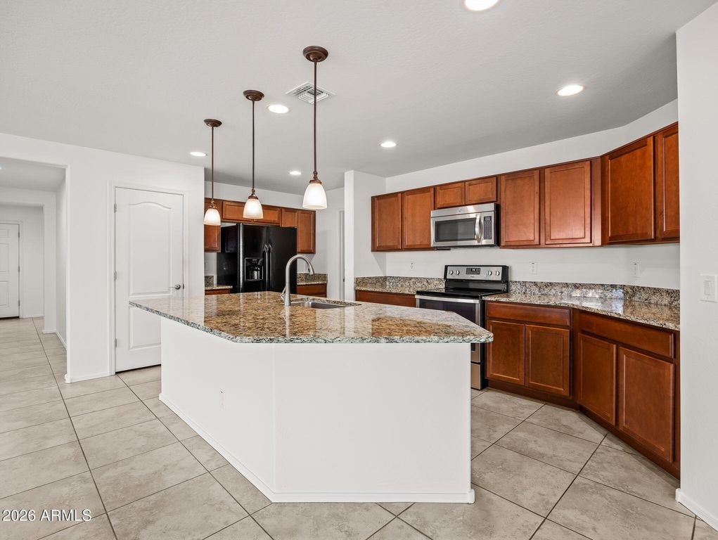 15772 W SHAW BUTTE Drive, Surprise, AZ 85379 — photo 3