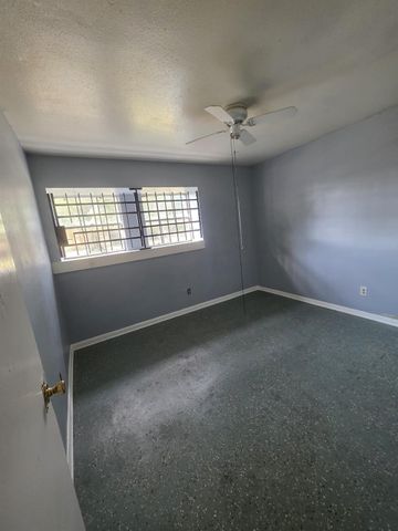 2202 Winter Bay Lane, Houston, TX 77088