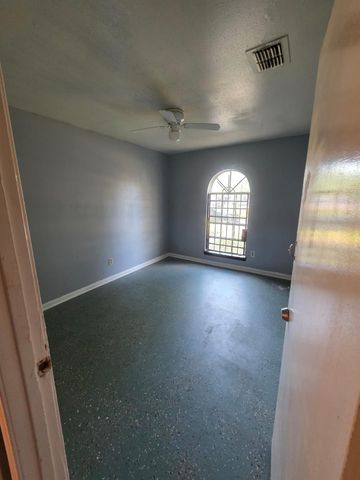 2202 Winter Bay Lane, Houston, TX 77088
