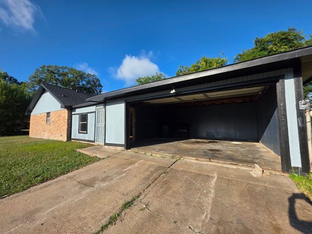 2202 Winter Bay Lane, Houston, TX 77088