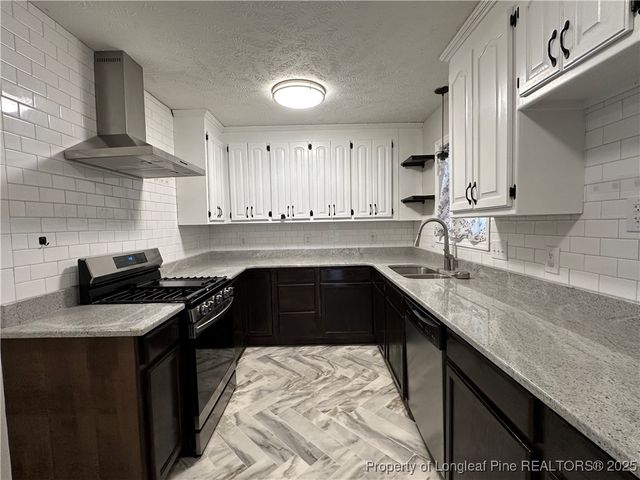 2564 Lull Water Drive, Fayetteville, NC 28306