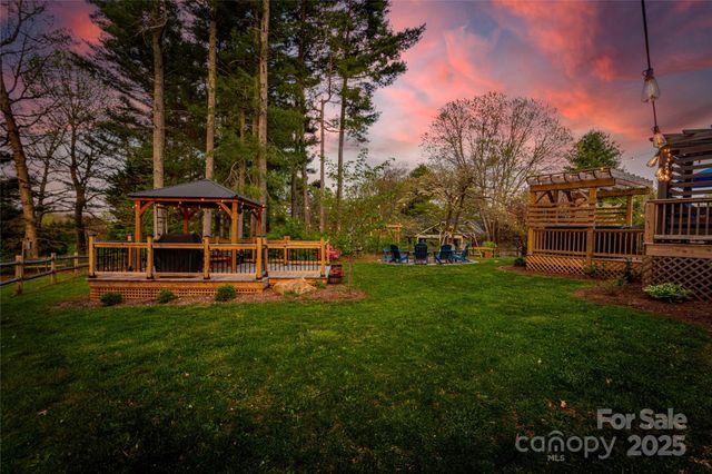 756 Price Road, Hendersonville, NC 28739