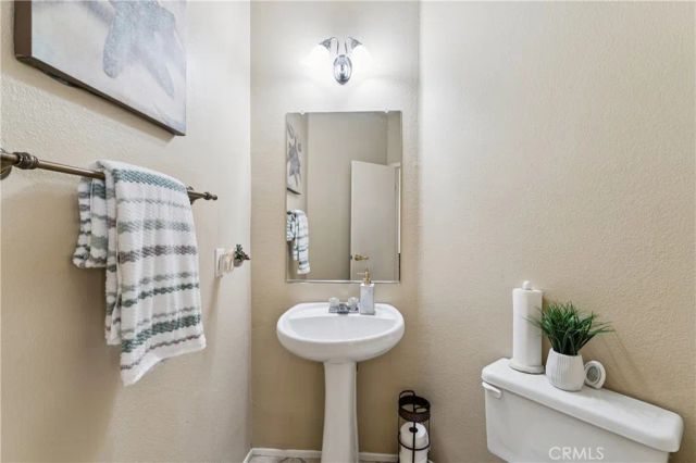 5848 Pine Valley Drive, Fontana, CA 92336