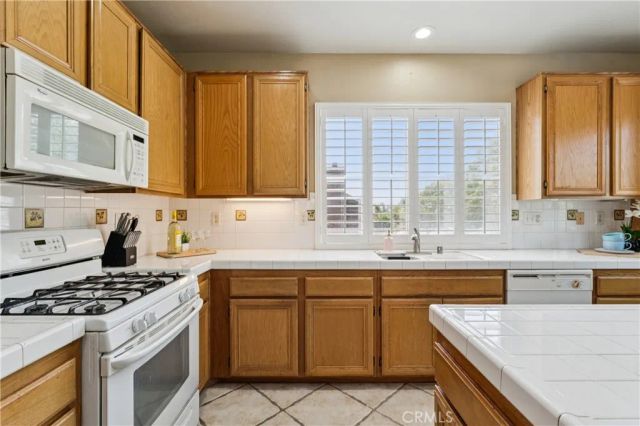 5848 Pine Valley Drive, Fontana, CA 92336
