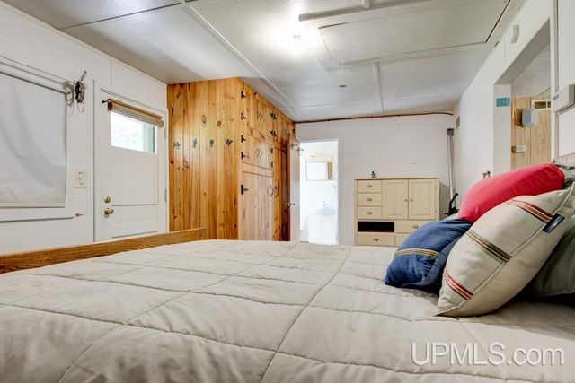 5744 Co 511 Y.5 Road, Rapid River, MI 49878