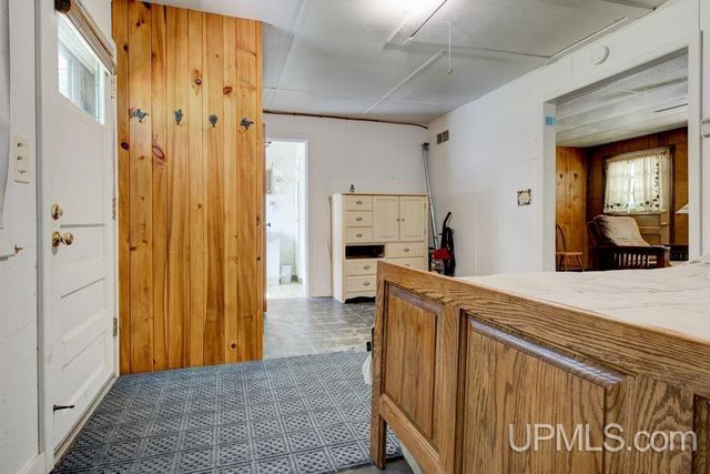 5744 Co 511 Y.5 Road, Rapid River, MI 49878