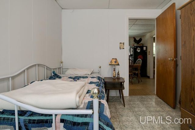 5744 Co 511 Y.5 Road, Rapid River, MI 49878