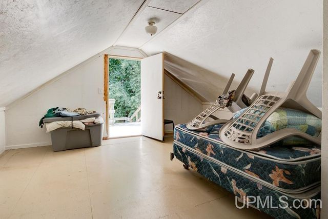 5744 Co 511 Y.5 Road, Rapid River, MI 49878