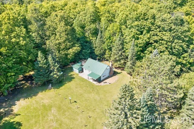 5744 Co 511 Y.5 Road, Rapid River, MI 49878