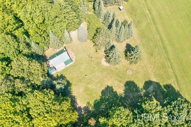 5744 Co 511 Y.5 Road, Rapid River, MI 49878