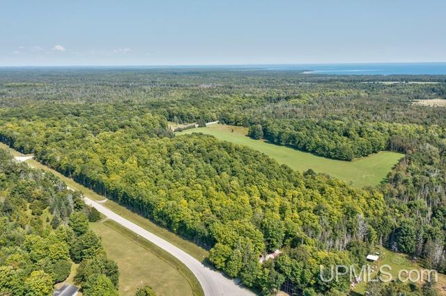 5744 Co 511 Y.5 Road, Rapid River, MI 49878