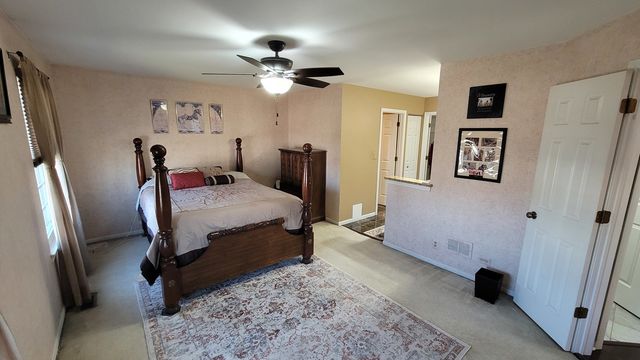 1901 Pastoral Lane, Hanover Park, IL 60133