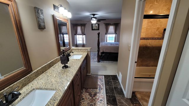 1901 Pastoral Lane, Hanover Park, IL 60133