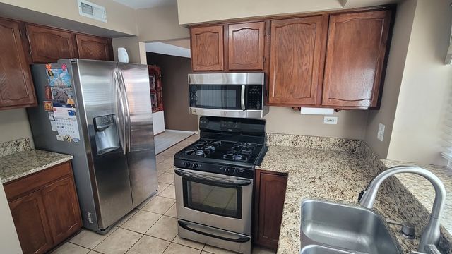 1901 Pastoral Lane, Hanover Park, IL 60133