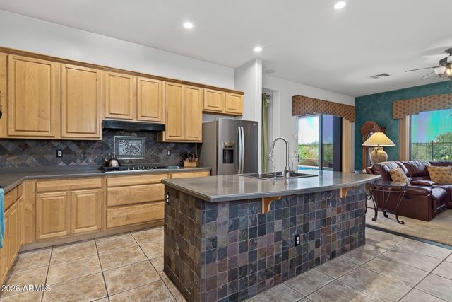 2743 W ADVENTURE Drive, Anthem, AZ 85086