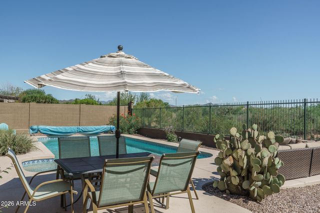 2743 W ADVENTURE Drive, Anthem, AZ 85086