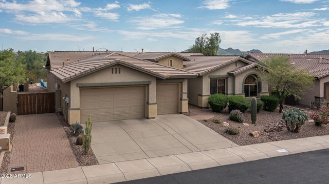 2743 W ADVENTURE Drive, Anthem, AZ 85086