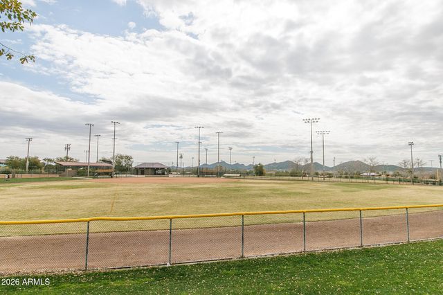2743 W ADVENTURE Drive, Anthem, AZ 85086