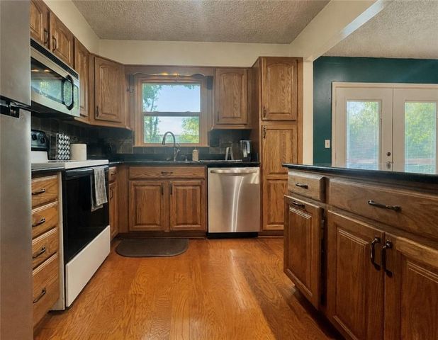 1112 Randall Road, Lawrence, KS 66049