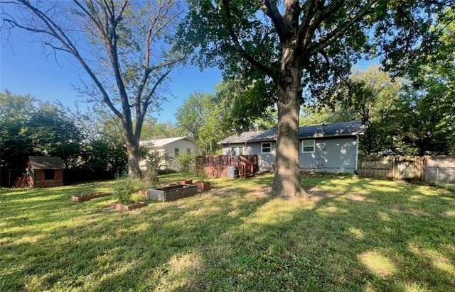 1112 Randall Road, Lawrence, KS 66049