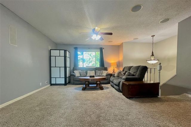 1112 Randall Road, Lawrence, KS 66049