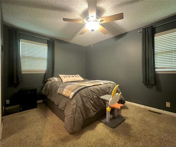 1112 Randall Road, Lawrence, KS 66049