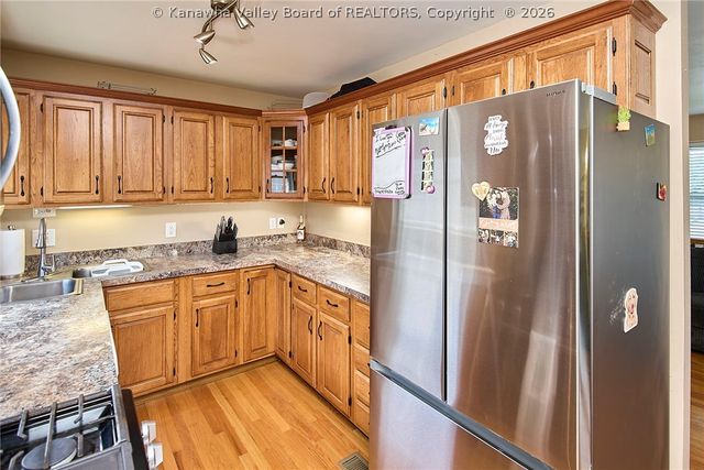 877 S Washington Street, St Albans, WV 25177
