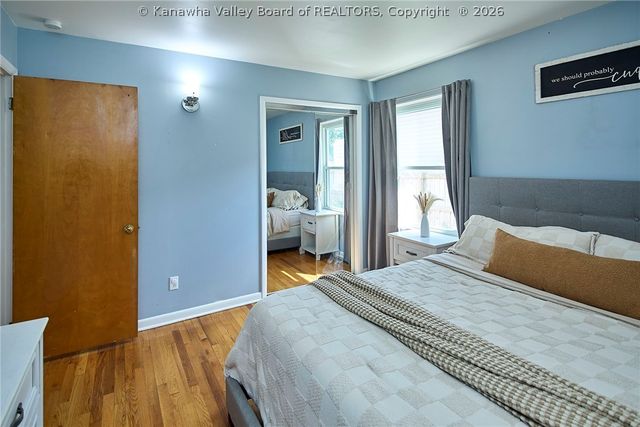 877 S Washington Street, St Albans, WV 25177