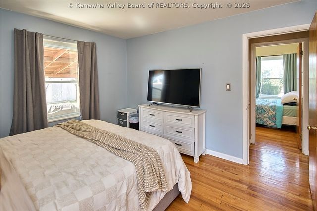 877 S Washington Street, St Albans, WV 25177