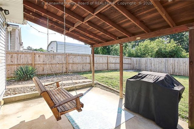 877 S Washington Street, St Albans, WV 25177