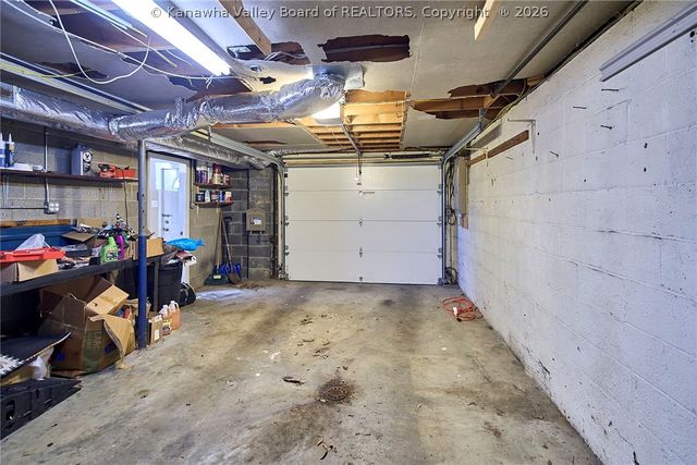 877 S Washington Street, St Albans, WV 25177