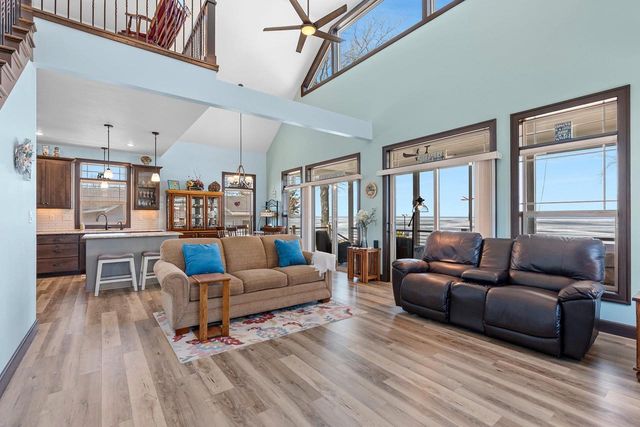 4813 EDGEWATER BEACH ROAD, Green Bay, WI 54311