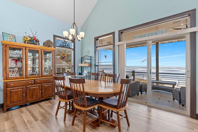 4813 EDGEWATER BEACH ROAD, Green Bay, WI 54311