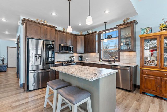 4813 EDGEWATER BEACH ROAD, Green Bay, WI 54311