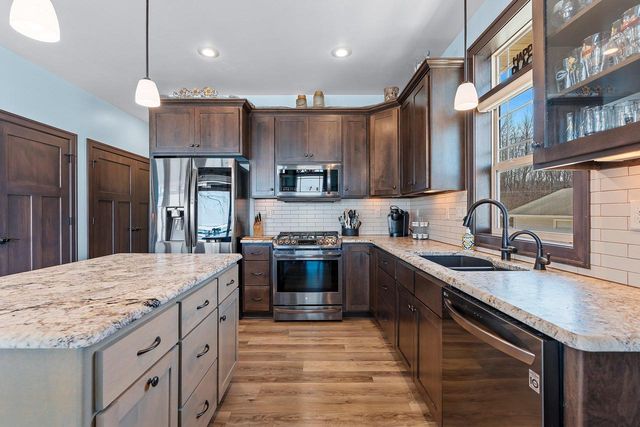 4813 EDGEWATER BEACH ROAD, Green Bay, WI 54311